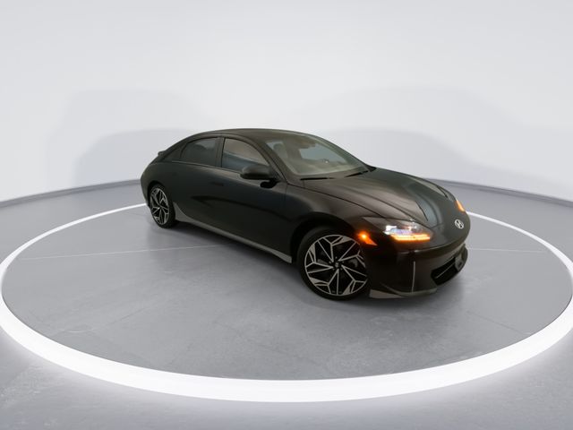 Used 2024 Black Hyundai SEL image 8