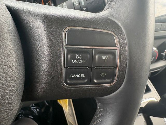 2015 Jeep Patriot #32