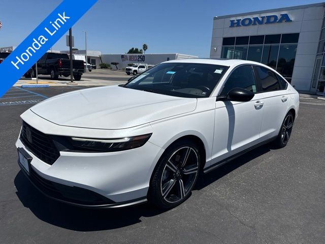 Platinum White Pearl 2023 Honda Accord Hybrid Sedan Front-Wheel Drive Continuously Variable Transmission