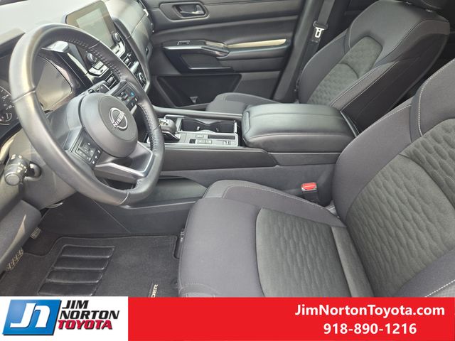 Used 2025 Nissan Pathfinder SUV