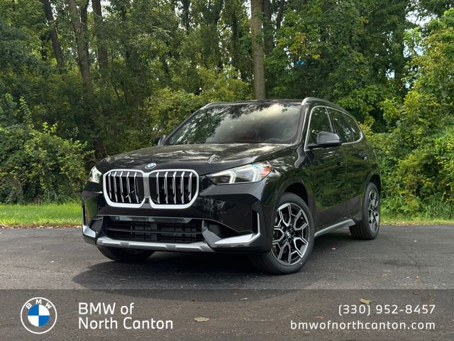 New 2027 Black BMW xDrive28i image 2
