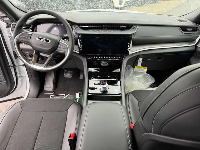 new 2026 Jeep Grand Cherokee car, priced at $36,930