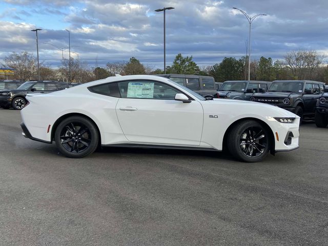 2025 Ford Mustang GT 2