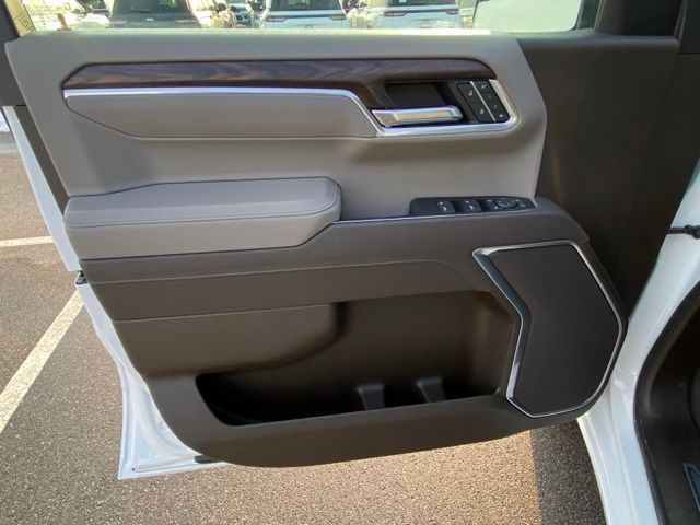 used 2025 GMC Sierra 1500 car, priced at $44,003