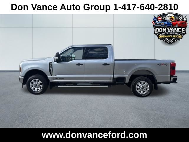 Iconic Silver Metallic 2024 Ford F-350 Super Duty XLT Crew Cab 4WD Pickup Truck Four-Wheel Drive Automatic