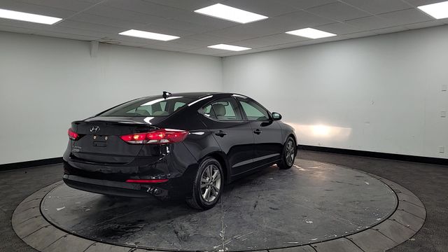 2018 – Hyundai – Elantra