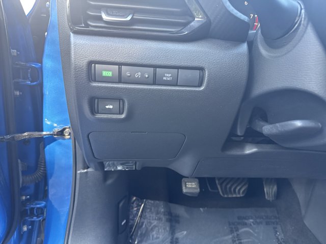 Used 2022 Blue Nissan SV image 24