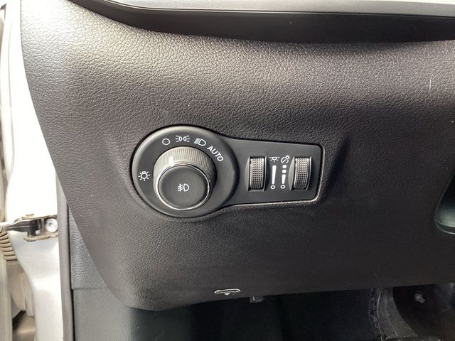 Used Car 2024 Jeep Compass  Latitude For Sale Under $20,000 In San Antonio, Texas