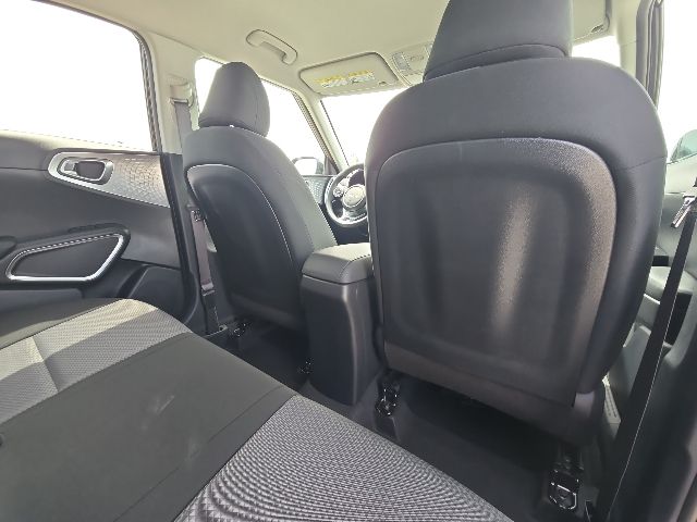 2025 Kia Soul LX:B02321