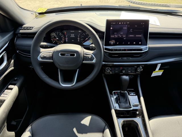 2026 Jeep Compass Latitude - 9