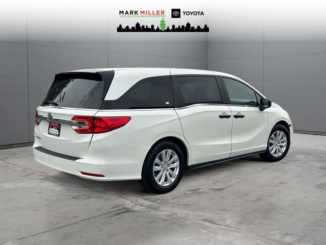 View vehicle photo 5
