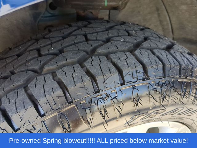 Used 2022 Blue Chevrolet LS image 19