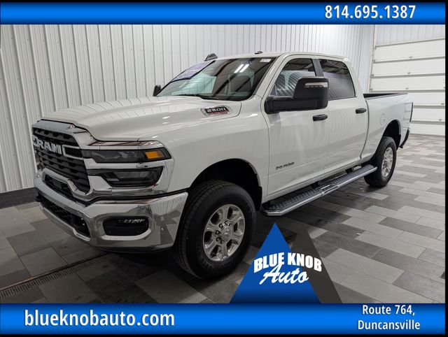 Bright White Clearcoat 2026 RAM 2500 Pickup Truck Four-Wheel Drive 8-Speed Automatic