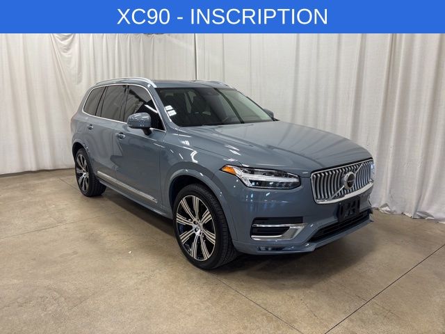 Thunder Gray Metallic 2020 Volvo XC90 T6 Inscription 6-Passenger AWD SUV / Crossover All-Wheel Drive Automatic