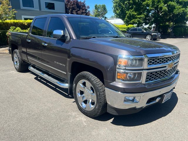 Gray (Tungsten Metallic) 2014 Chevrolet Silverado 1500 LTZ Crew Cab 4WD Pickup Truck Four-Wheel Drive 6-Speed Automatic Overdrive