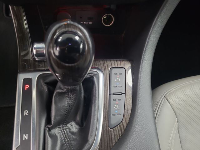 2013 – Kia – Optima