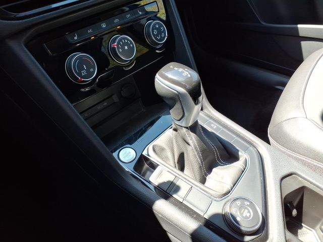 2023 Volkswagen Taos - Image 19