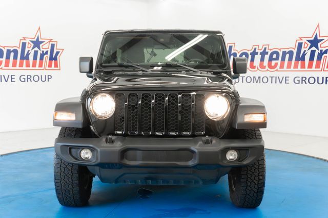 Used 2024 Jeep Wrangler SUV