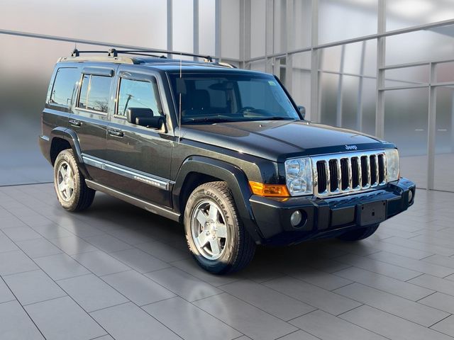 Brilliant Black Crystal Pearlcoat 2010 Jeep Commander Sport 4WD SUV / Crossover Four-Wheel Drive 5-Speed Automatic