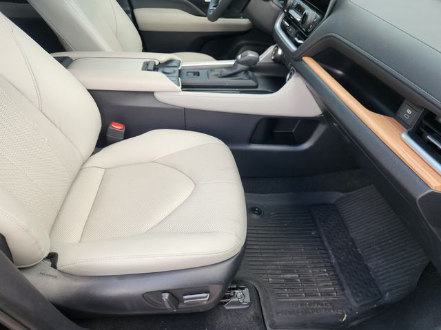 Used 2026 Toyota Grand Highlander Hybrid SUV