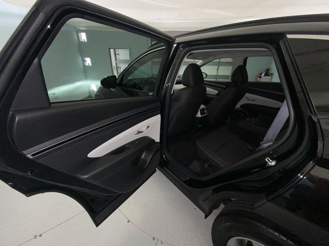 Used 2024 Black Hyundai SEL image 21