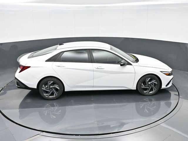 2025 Hyundai Elantra SEL 27