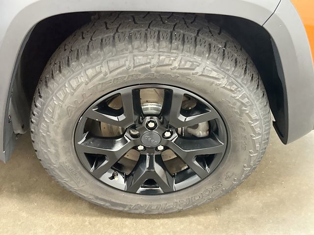 2016 Jeep Cherokee Trailhawk Orange at Bob Ruth Ford