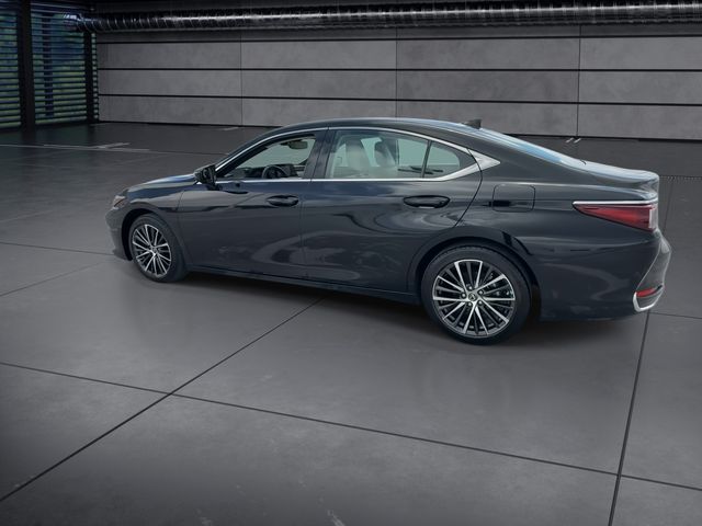 Used 2024 Lexus ES Sedan