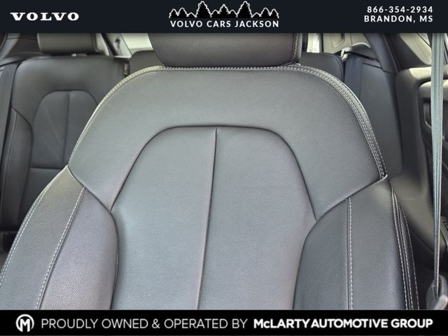 Used 2024 Volvo XC40 SUV