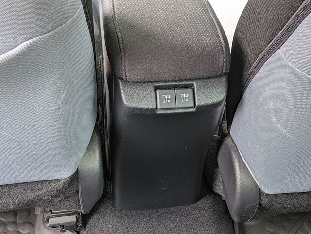 2019 Toyota Prius LE AWD-e photo