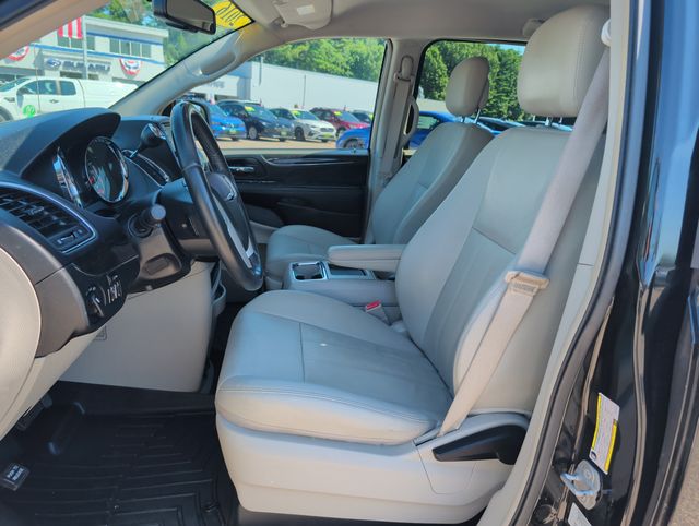 Used 2016 Chrysler Town & Country Van
