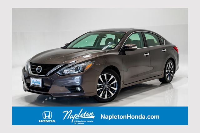 2017 Nissan Altima Java Metallic Sedán Tracción delantera Transmisión variable continua