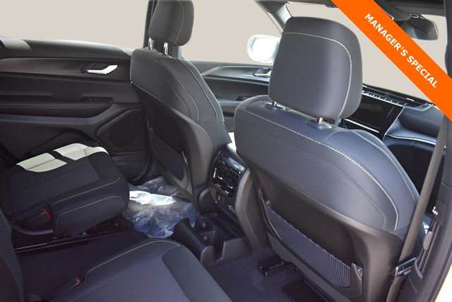 New Car 2025 Jeep Grand Cherokee L  Laredo X For Sale Under $35,000 In Austin, Texas