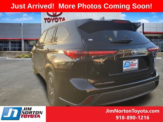 2022 Toyota Highlander XLE 7