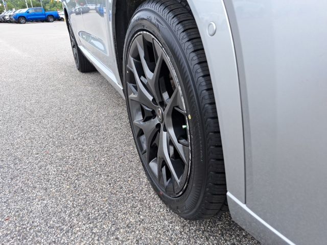 Used 2024 Silver Lexus 500h F SPORT Premium image 5