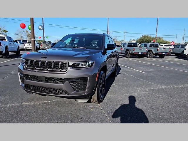 2026 Jeep Grand Cherokee Altitude 4x4