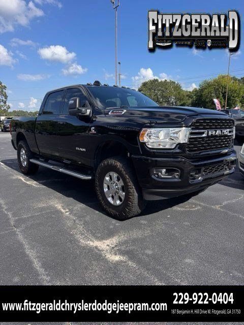 Diamond Black Crystal Pearlcoat 2024 RAM 3500 Pickup Truck Four-Wheel Drive 6-Speed Automatic