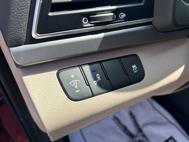 Used 2017 Hyundai Elantra Sedan