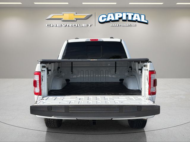 Used 2023 White Ford Lariat image 11