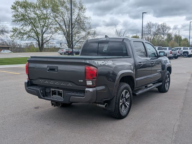 2018 Toyota Tacoma - Image 5