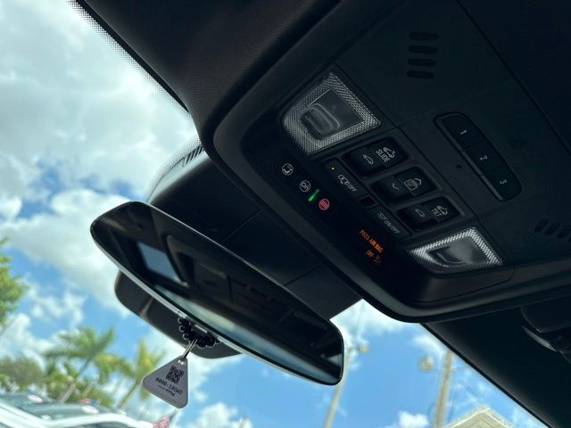 2025 Cadillac XT4 - $40,888