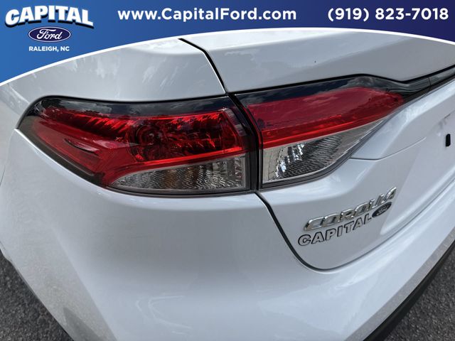 Certified Used 2024 Ice Toyota LE image 15