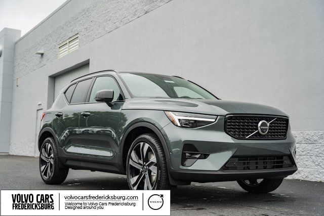 2026 Volvo XC40 B5 Ultra AWD