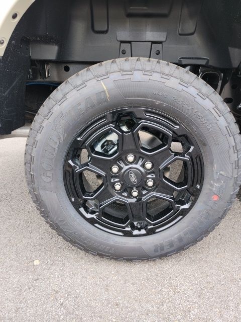 New 2026 Beige Ford XLT image 15