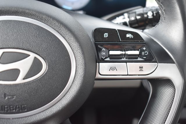 Used 2024 Hyundai Elantra Sedan