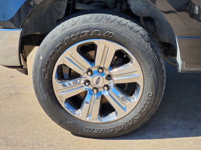 2014 Tuxedo Black Metallic Ford F-150 XLT 4X4 Truck