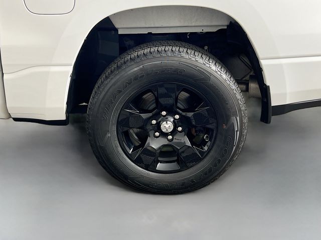 Used 2024 White Ram Big Horn/Lone Star image 35