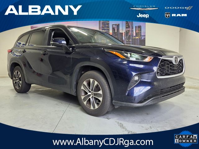 2023 Toyota Highlander XLE FWD