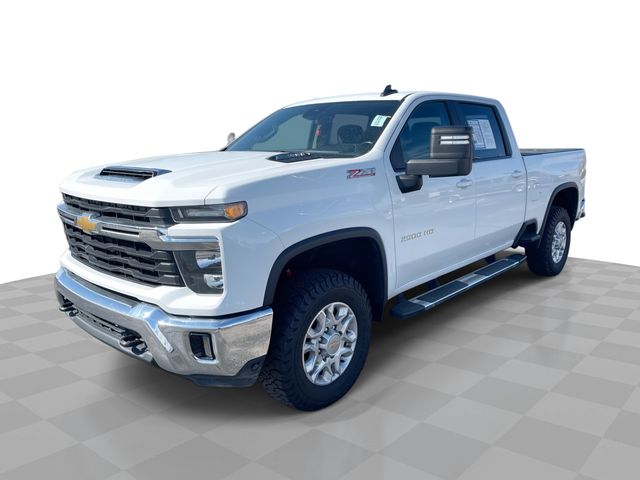 Summit White 2024 Chevrolet Silverado 2500HD Pickup Truck Four-Wheel Drive Automatic