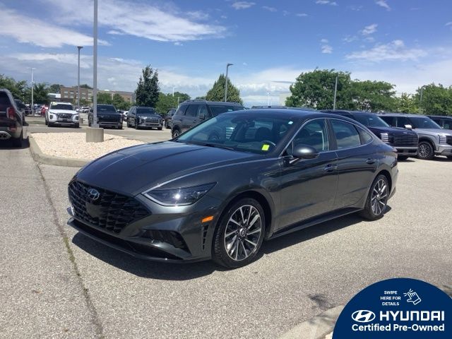 Gray 2023 Hyundai Sonata Sedan Front-Wheel Drive 8-Speed Automatic